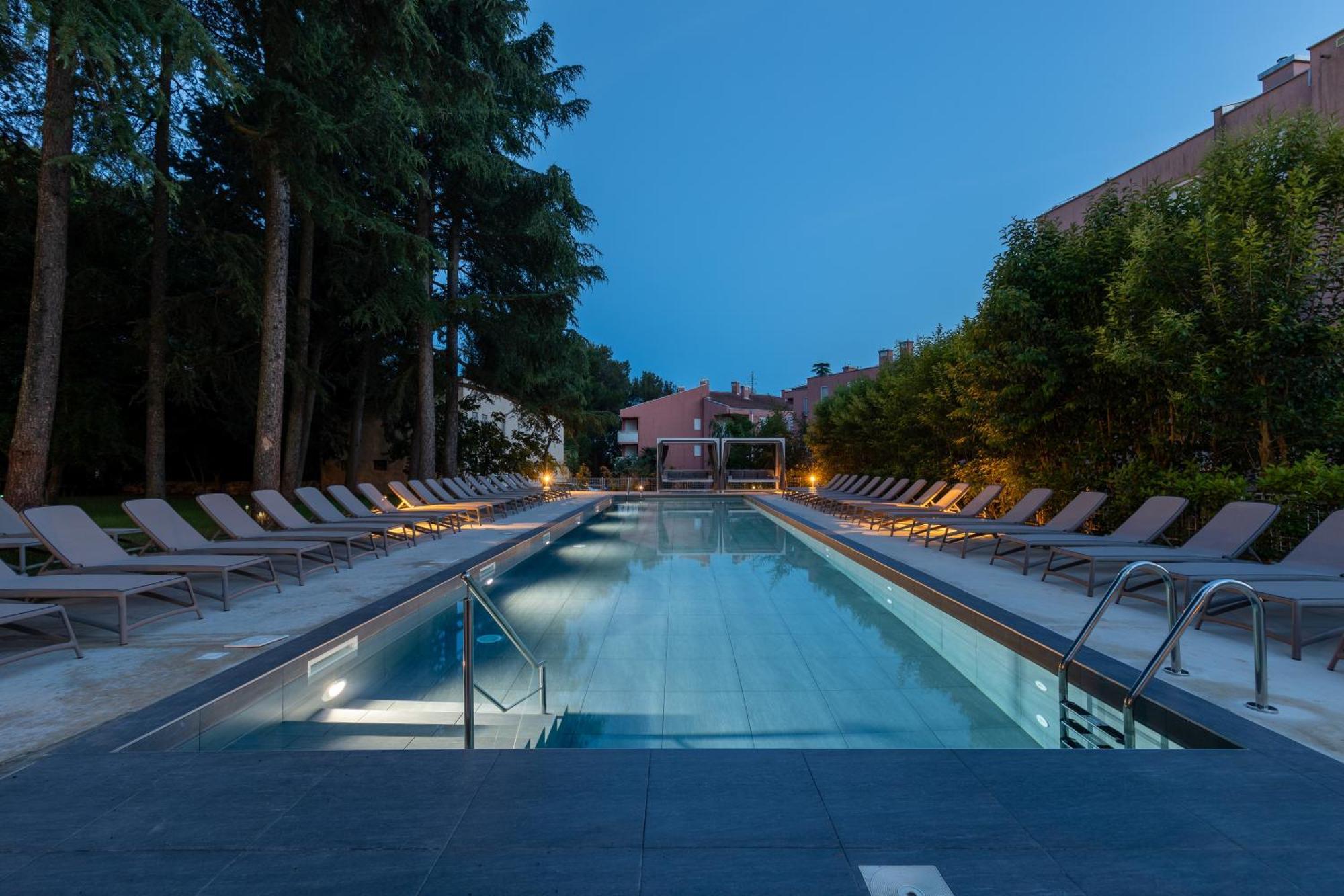 Emaus Hotel