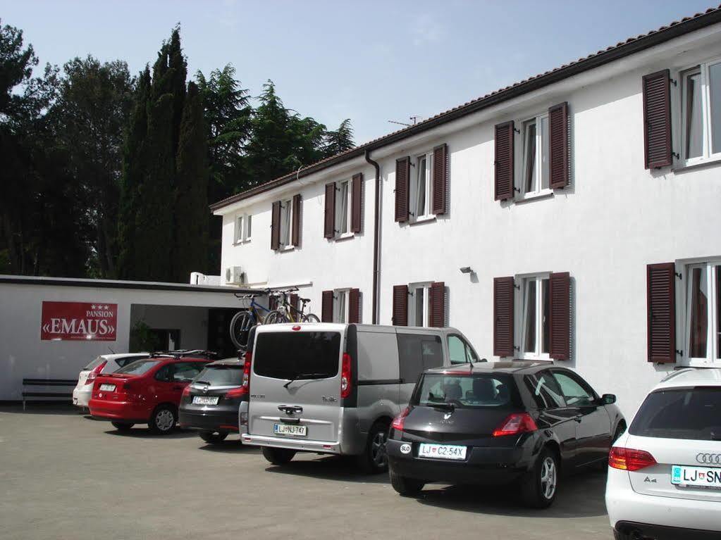 Hotel Emaus 3*